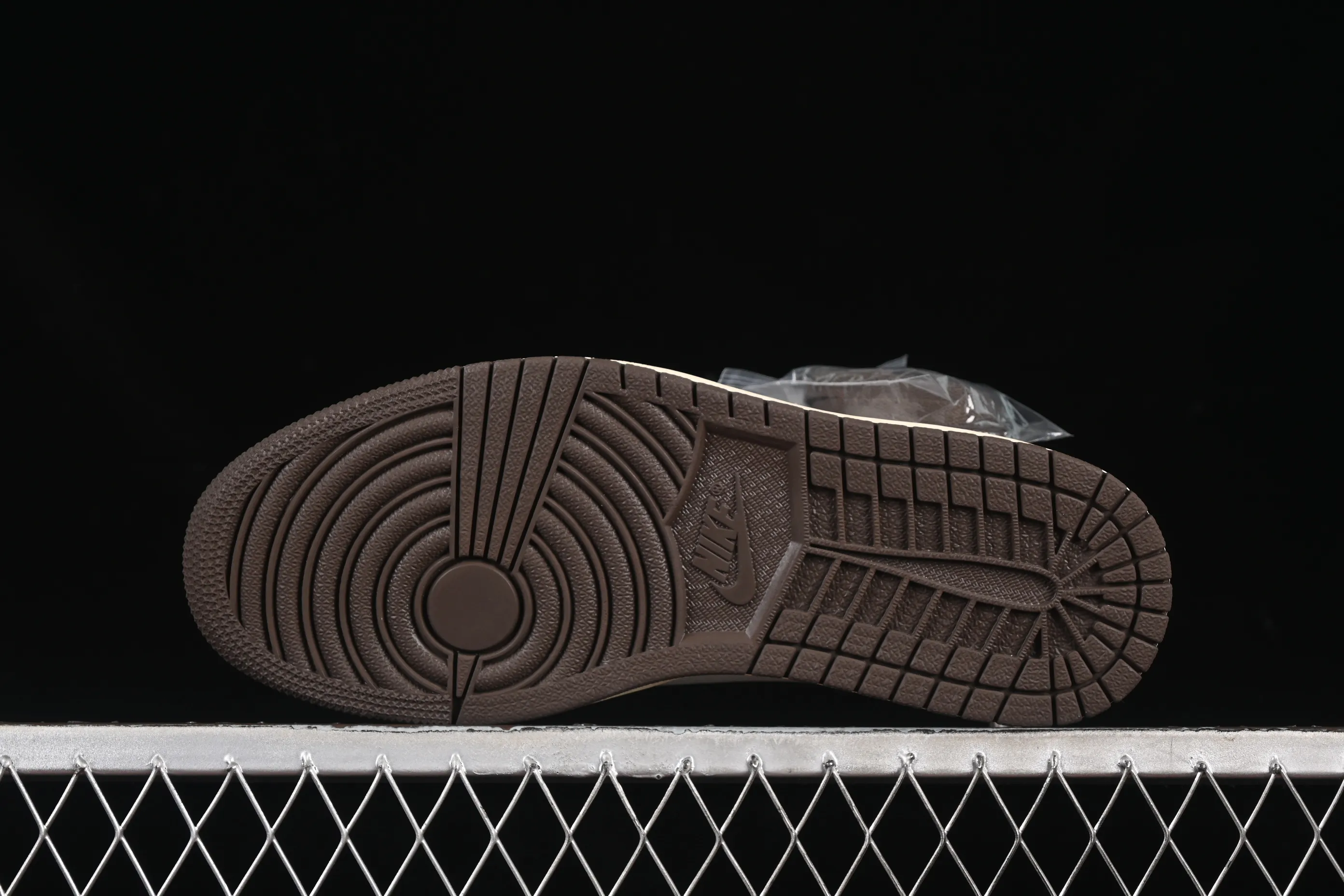 All Categories Air Jordan Jordan Series Basketball Shoes Air Jordan 1 High Pure Original Travis Scott x Air Jordan 1 High OG AJ1 Reverse Hook Limited Edition CD4487-100